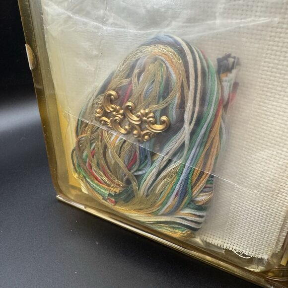 Dimensions Gold Collection Petites Cross Stitch  Kit Snowed In Kitten VTG 1999 - Picture 8 of 10